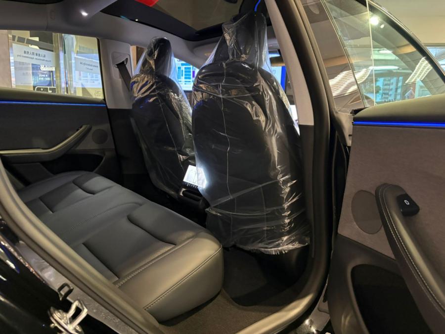 Model 3 RWD - Image 4